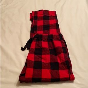Old Navy plaid pajama pants